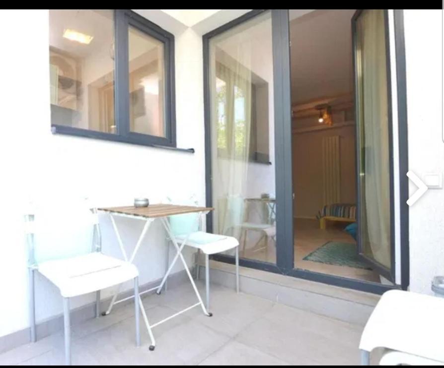 Marina Central Sunshine Studio Bucareste Exterior foto